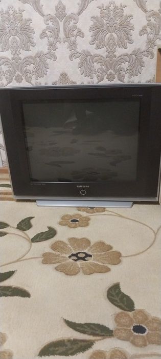 Продам телевизор