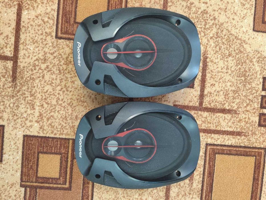 Boxe auto Pioneer TS-R6951S