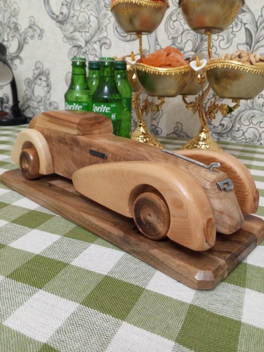 Автомобили из дерева