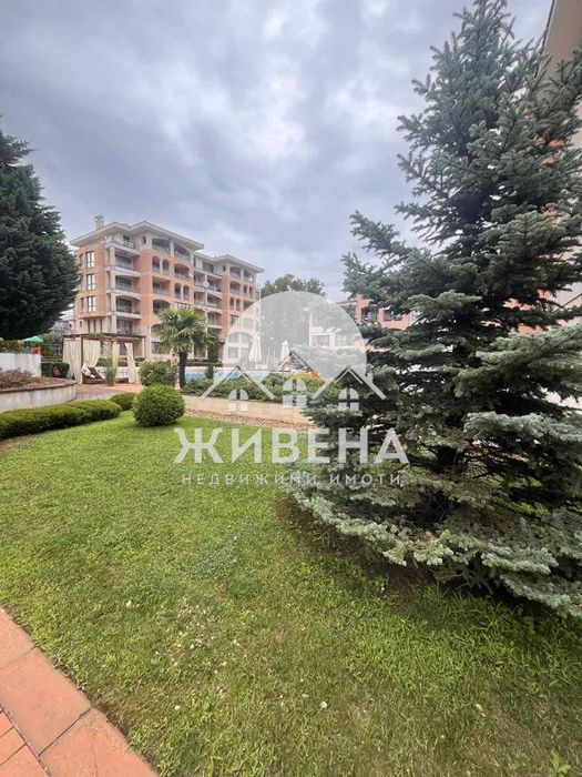 Продава се Двустаен апартамент в к.к. Св.Св. Константин и Елена - 76 кв.м за 2500 €/кв.м - Снимка #1