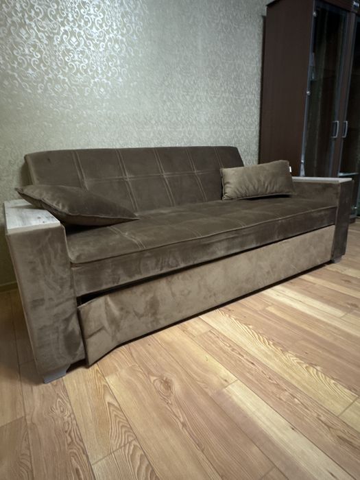 Divan mehmon xona uchun