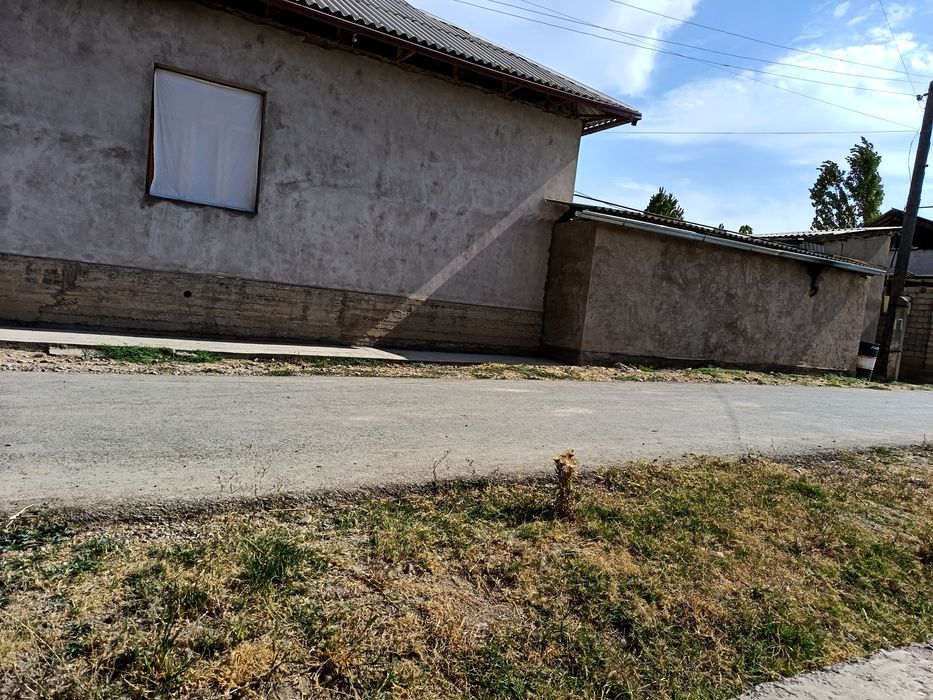 Уй сотилади 10 сотих 4 хона
