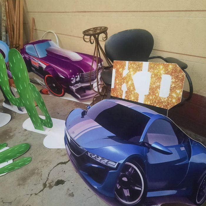 Tayyor biznes Multik qaxramonla kitob bukvala Fomikisdan