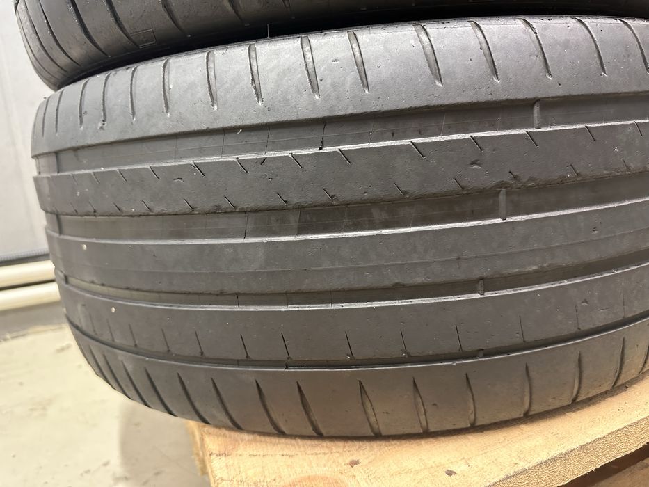 Шина 255/40R20 (1шт)