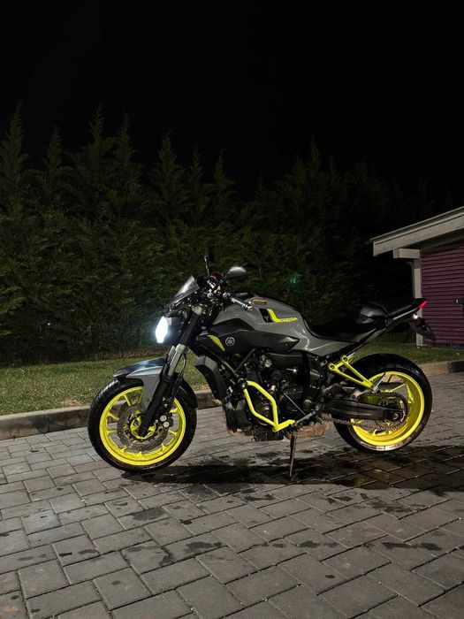 YAMAHA MT-07 cage edition A2 (35kw)