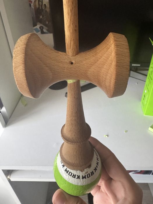 Kendama krom pop sticky