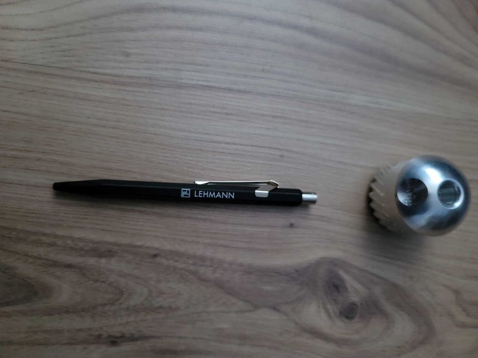 pL Lehmann химикал и уникална поставка от Швейцария