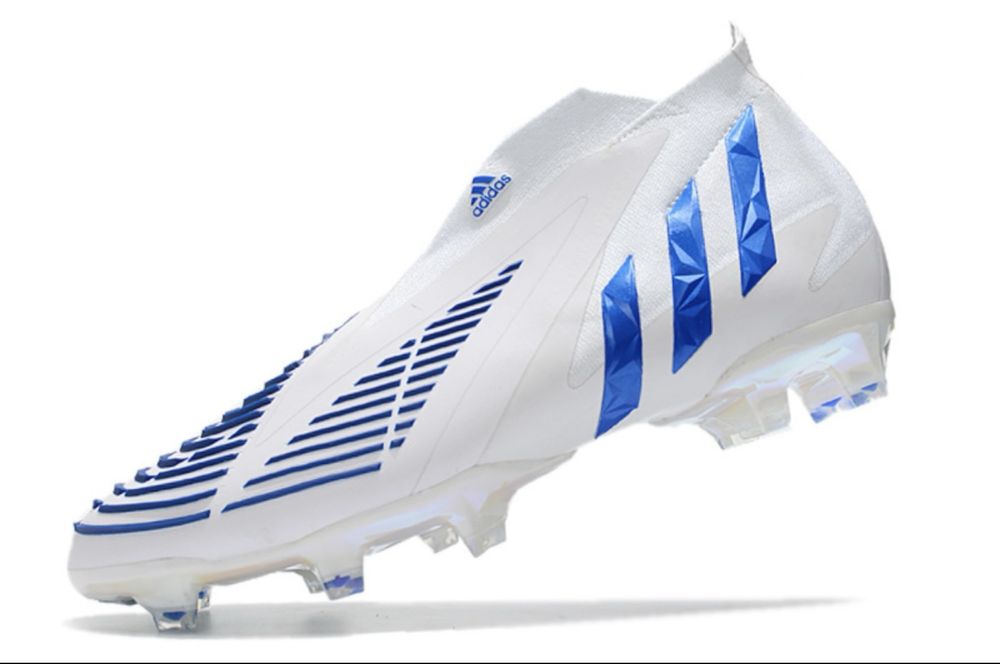Ghete fotbal Adidas predator