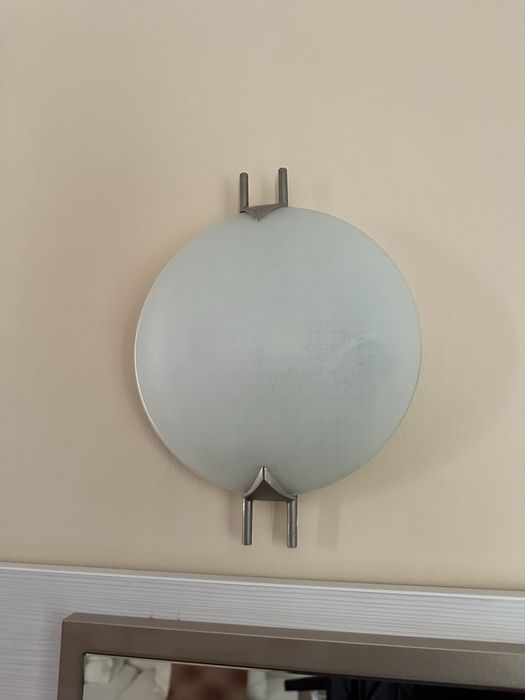 Продавам аплици за стена 60 бр.