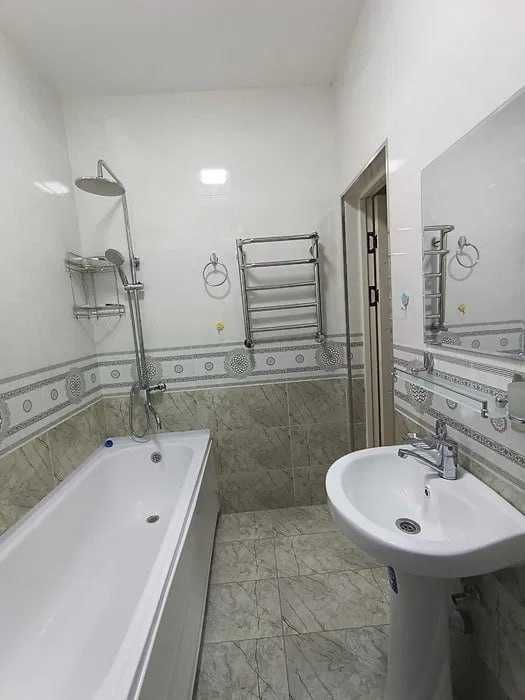 L8! Сдаётся в аренду 2-ком на  11-Квартал ор-н Мега Планет