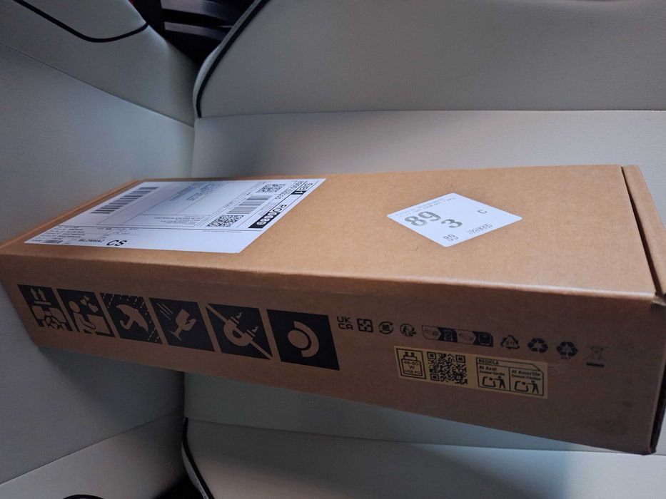 Consola gaming portabilă Valve Steam Deck 256GB (noua, sigilata)