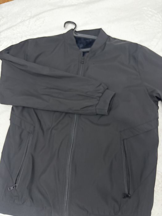 Продам ветровки мужские