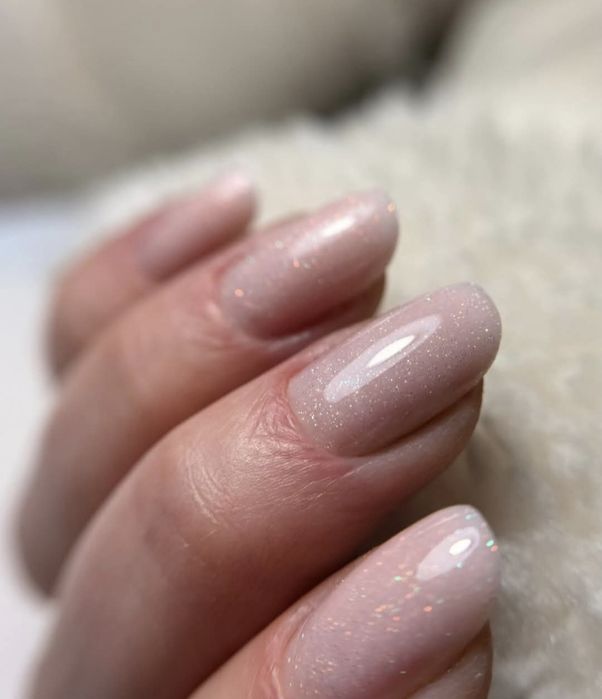 Unghii cu gel la domiciliu mamicii