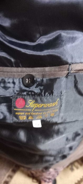 Vand 2 sacouri barbatesti