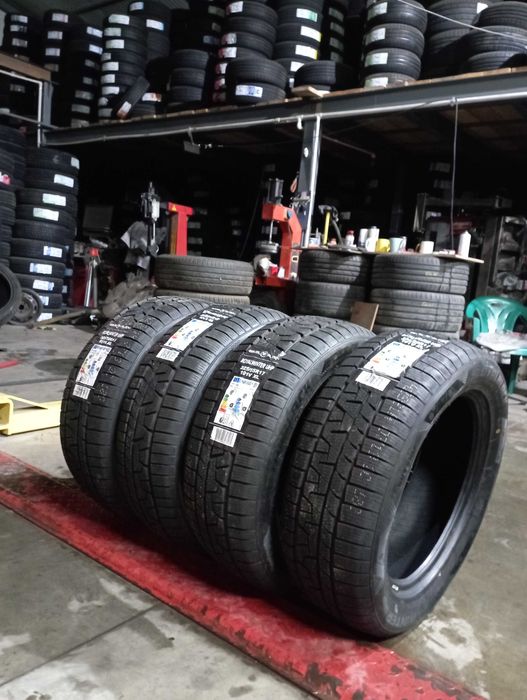 Anvelope Royal Black 225/55/17 Noi De Iarna