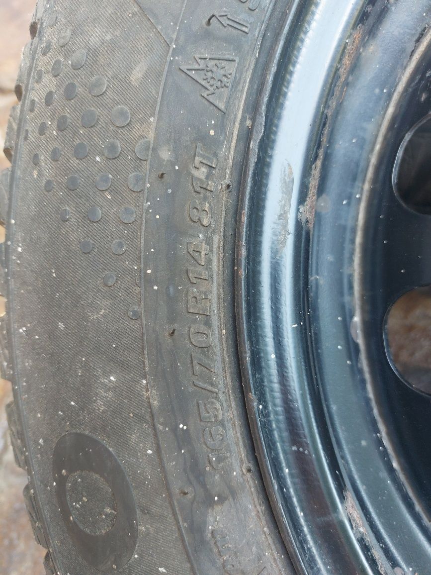 Гуми с джанти NOKIAN W+