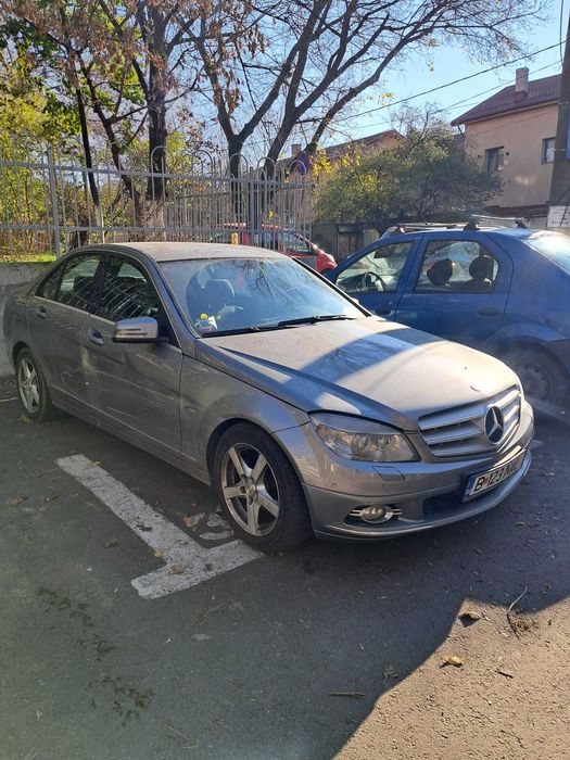 Mercedes C200 diesel 6 Trepte 2009 -usor avariat