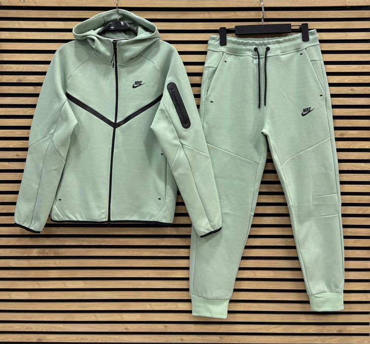 Trening nike tech calitate premium