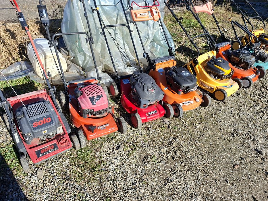 Mașină tuns iarbă