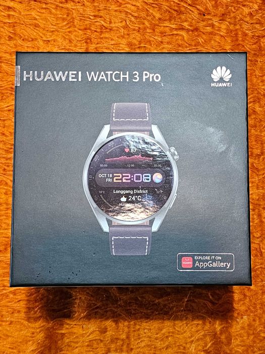 Продавам часовник HUAWEI WATCH 3 PRO