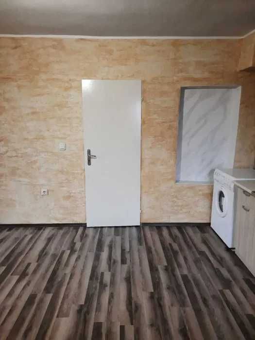Дава се под наем Етаж от къща в София, Филиповци - 48 кв.м за 350 € - Снимка #3