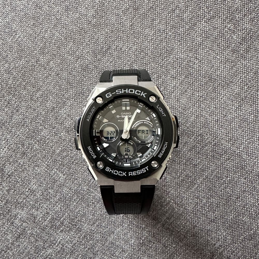 Ceas Casio G-Shock GST-W300