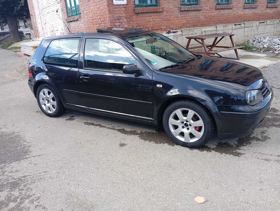 Vând golf 4, în stare funcțională