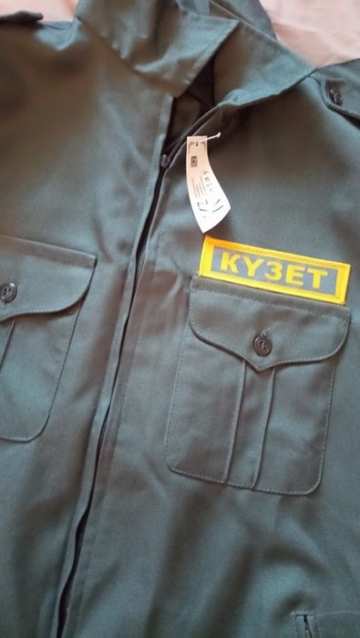 Продам мужской костюм 52 размер новый