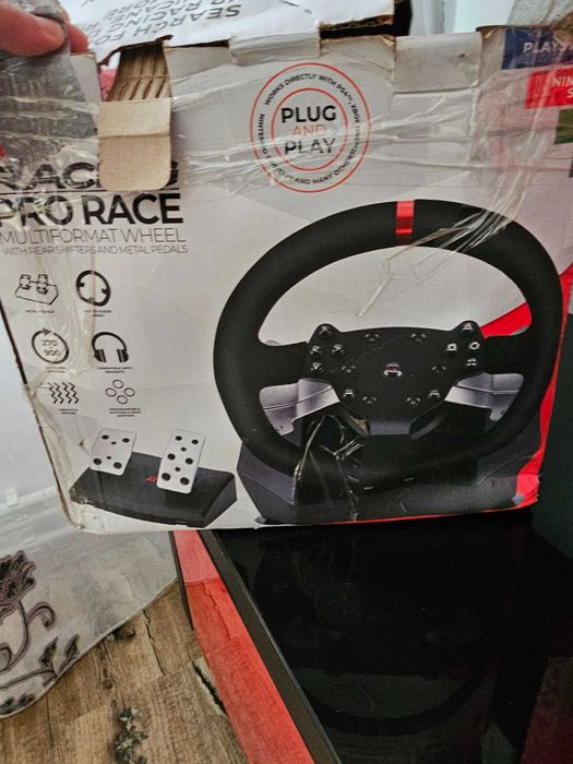 PlayStation 4 kit complet
TOT ACEST ECHIPAMENT LA 2000 RON