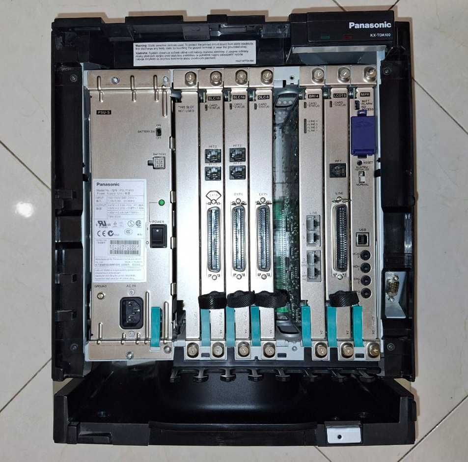 Tелефонна централа Panasonic KX-TDA100