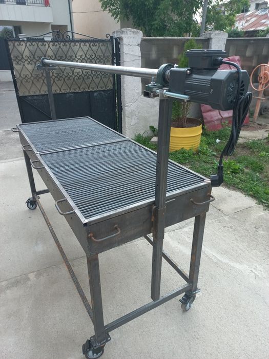 Gratar Rotisor Manual sau Motor