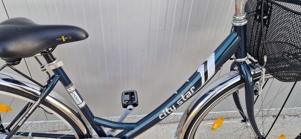 Дамски велосипедCITY STAR колело с кошница 28"