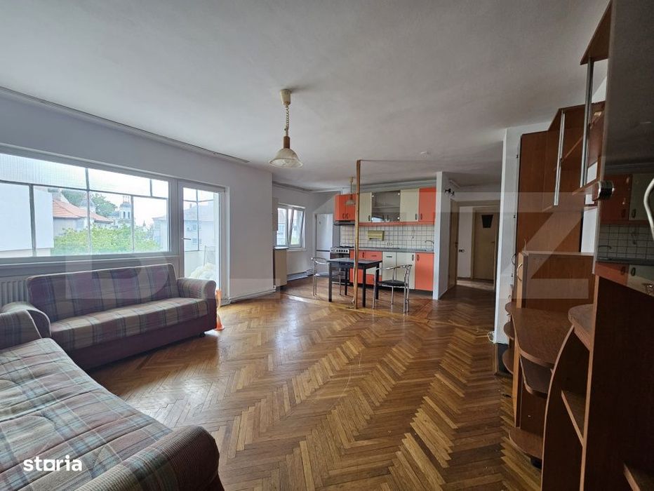 Apartament de vanzare, 2 camere, model mare, balcon, view, Andrei Sagu