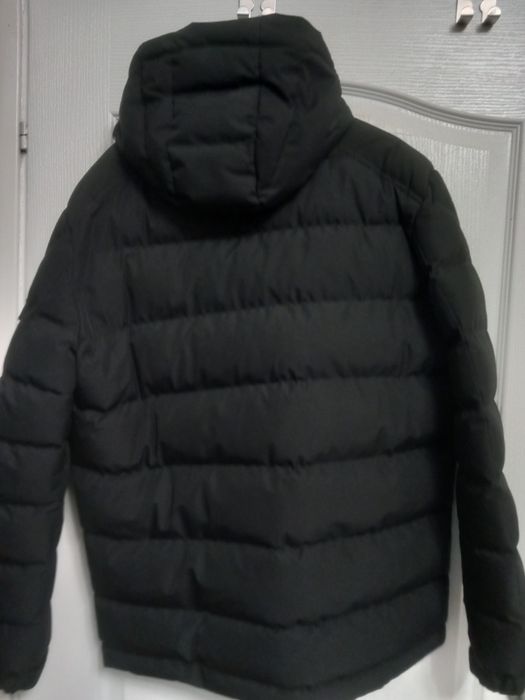 Jachetă moncler mărimea 3.(barbati)