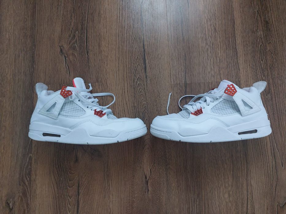Nike Air Jordan 4 Retro Metallic Red