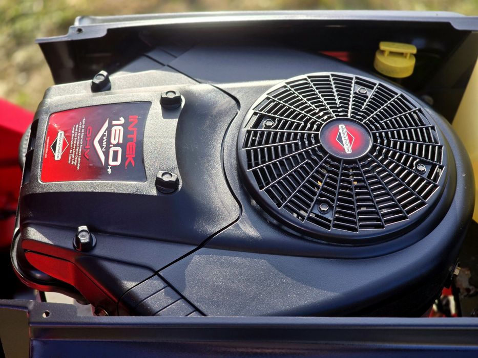 Tractoras gazon iarba Profesional Westwood +tocator scarificator 3 cut