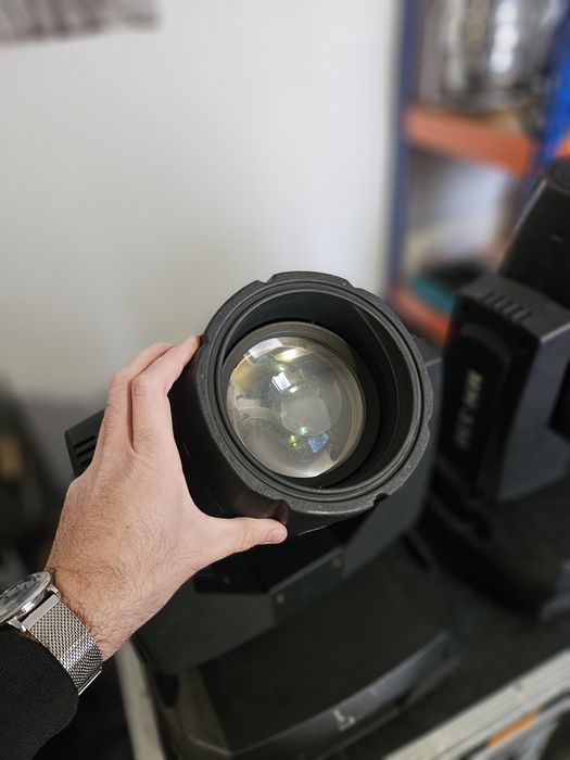 Moving head beam 15r si 7r