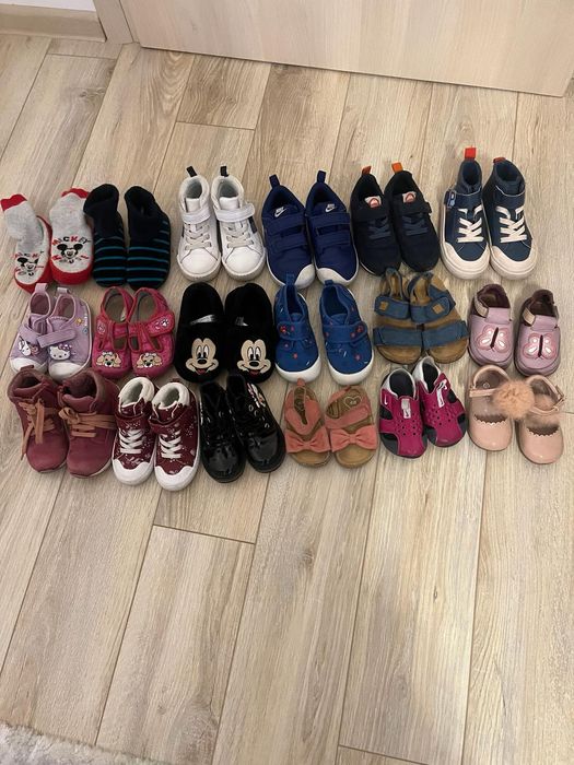 Vând hainute și incaltari în stare impecabila