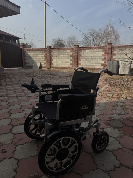 Электроколяска KAHOOi с литиевым аккумулятором 24V 20Ah — почти новая
