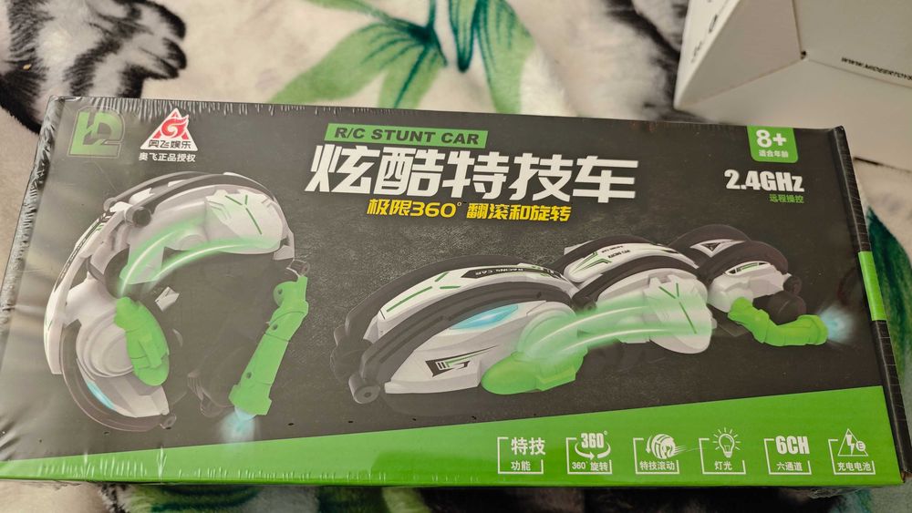 Крутая машинка на управлении