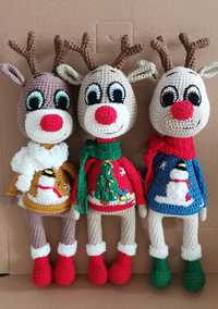 Коледни плетени играчки