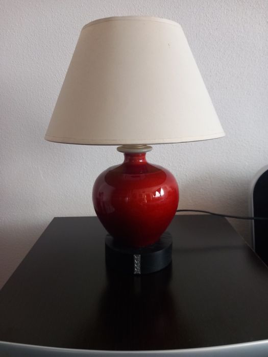 Vând 2 buc veioze si  1 lusträ