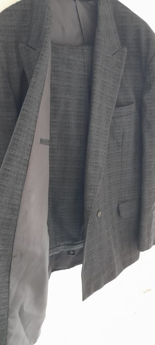 Costum culoarea gri de bărbați
