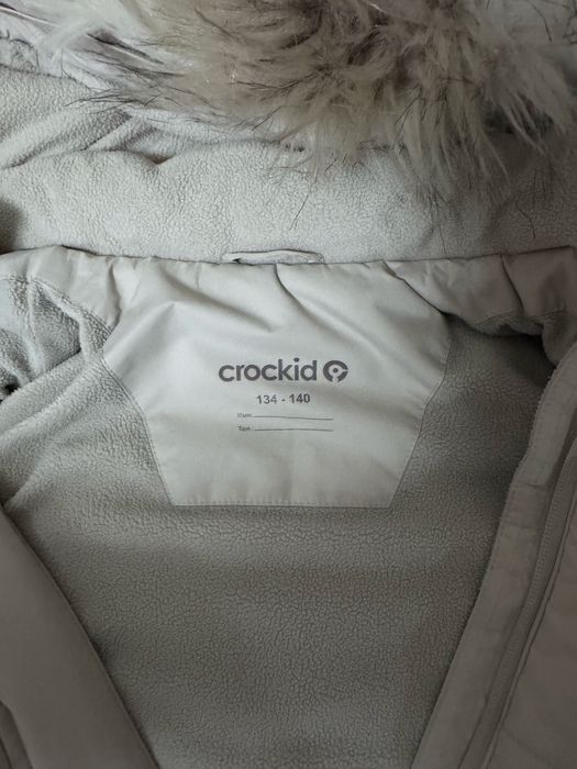 Продам детскую куртку