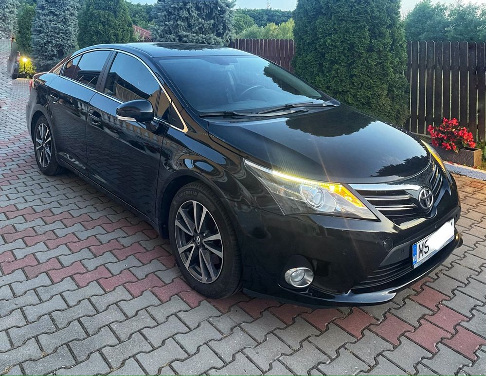Toyota Avensis 2013