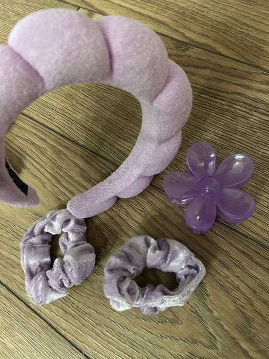 Set SPA ingrijire fete: bentita catifea  clema elastice bratari