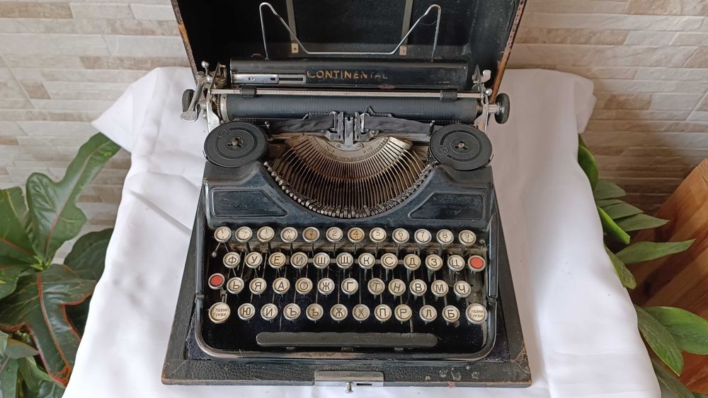 Стара пишеща машина Continental Portable - Made in Germany - 1937г.