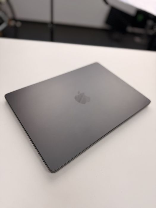 Macbook M4 Pro 14” / 24 GB RAM / 512 GB SSD