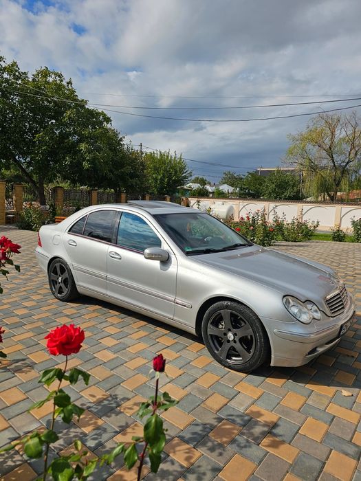 Vand Mercedes c class trapa ventilație