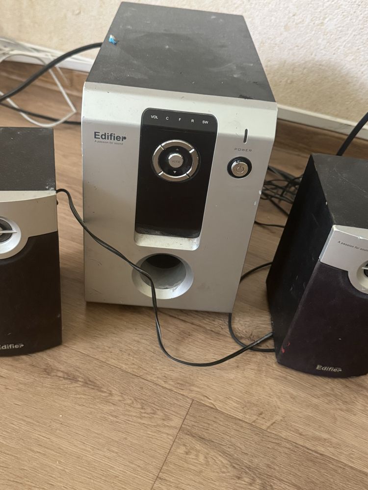 Продам буфер играет отлично